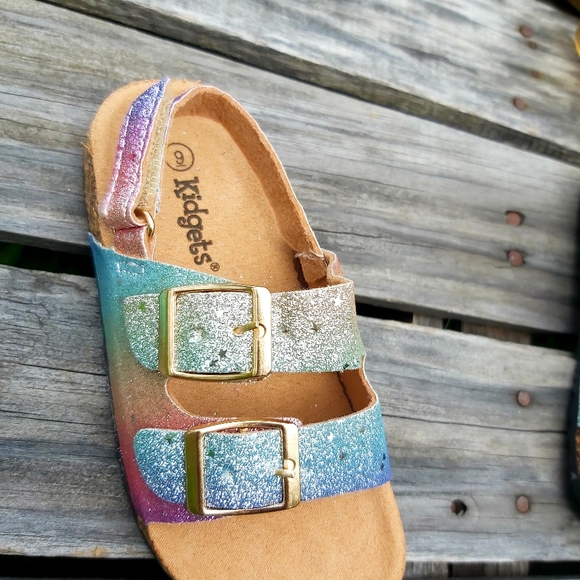 Kidgets Sandals - Picture 3 of 6